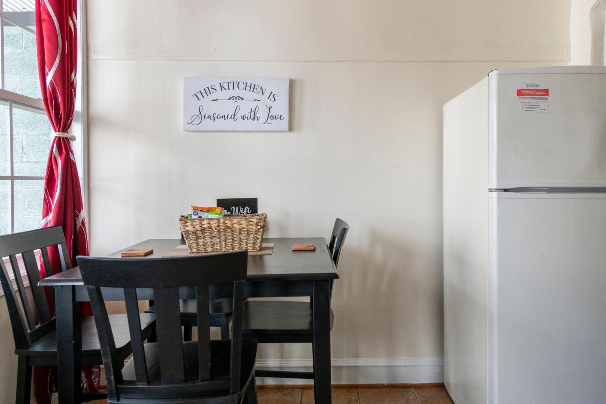 Cozy Apartment At Washington Dc! Sun Filled & Comfortable! Exterior photo